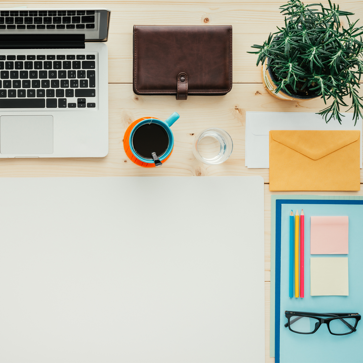 FREE TOP 7 SUCCESSFUL BUSINESS TIPS 1 AdobeStock 120672723 EDIT3 LR FREE TOP 7 SUCCESSFUL BUSINESS TIPS
